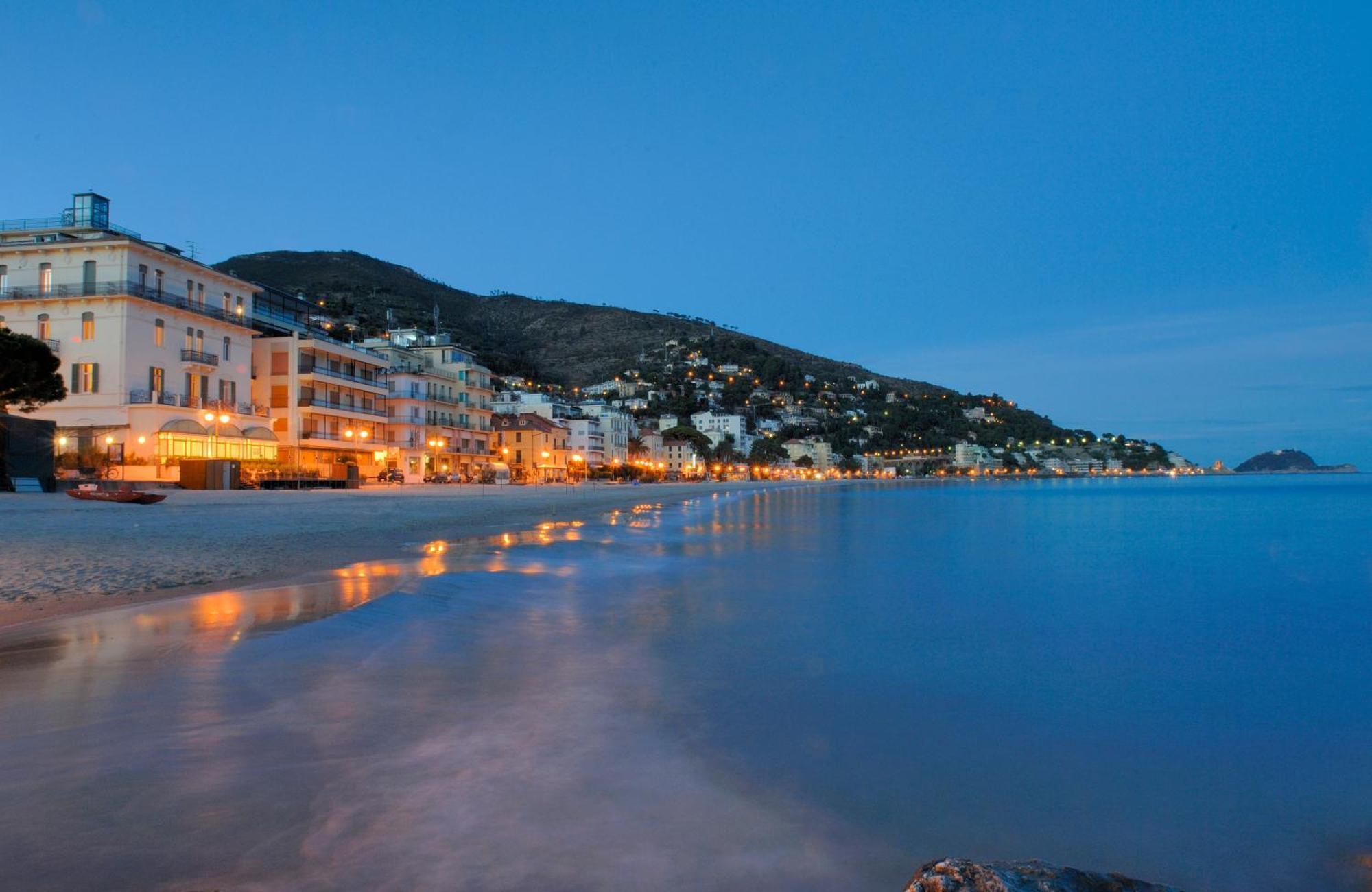 Hotel Lido Alassio Exterior photo